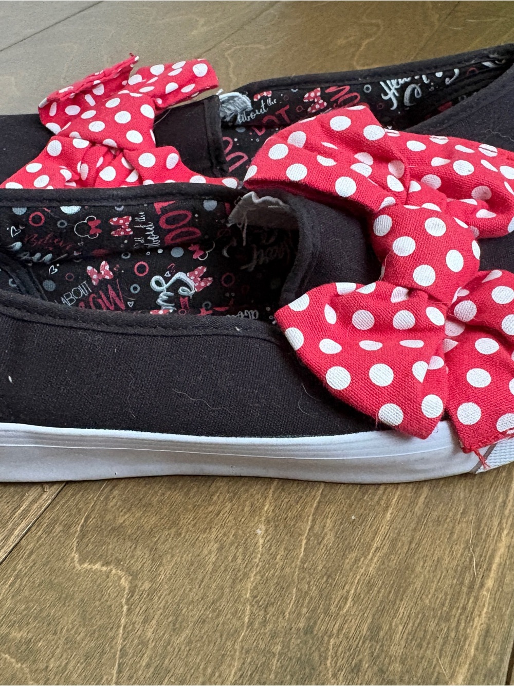 Disney Minnie Mouse Bow Slip On Sneakers - Picture 3 of 5